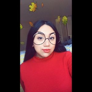 Meet your Posher, Melanie